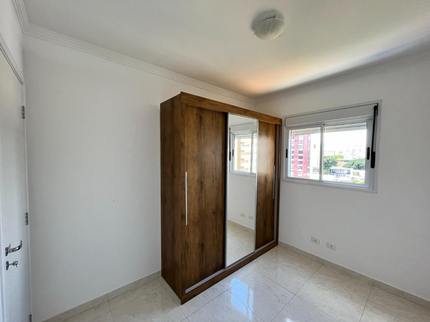 Apartamento para alugar com 2 quartos, 60m² - Foto 12