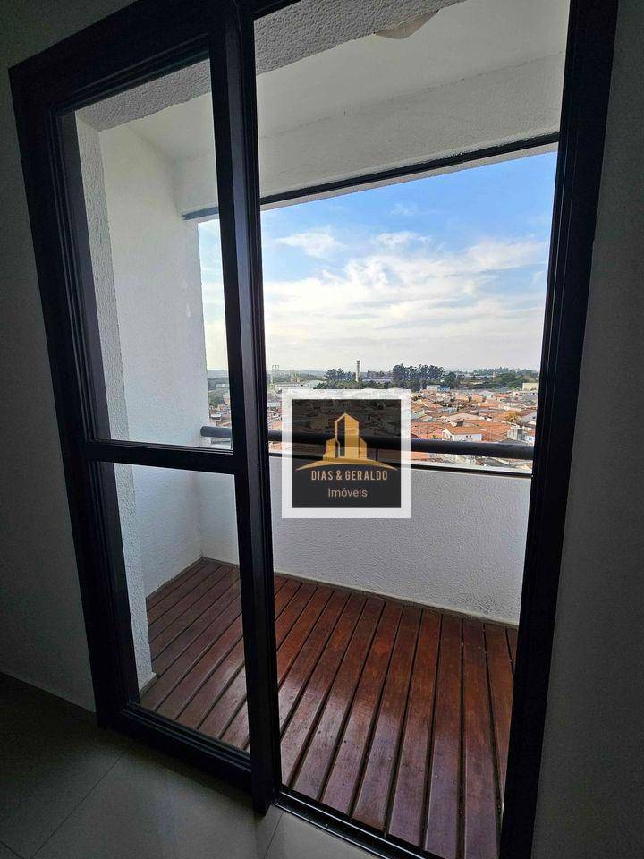 Apartamento à venda com 3 quartos, 76m² - Foto 3