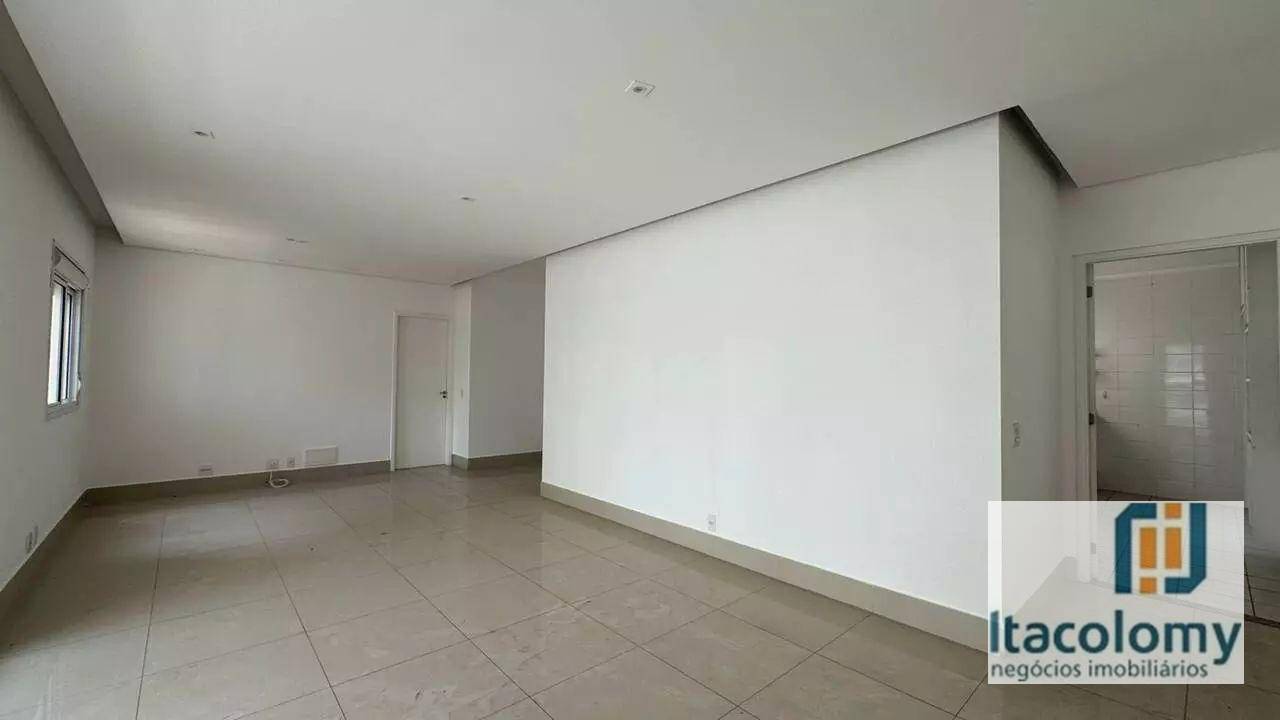 Apartamento à venda com 3 quartos, 132m² - Foto 2