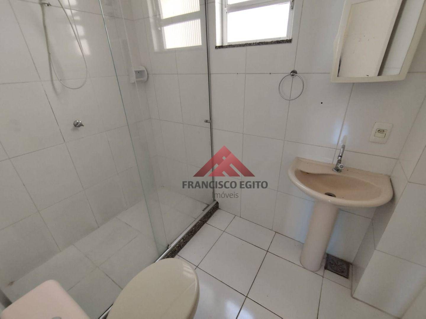 Apartamento para alugar com 2 quartos, 60m² - Foto 8