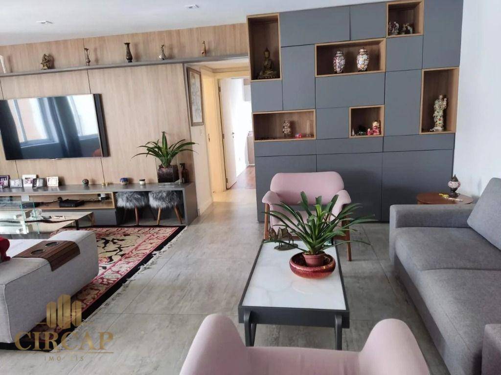 Apartamento à venda com 3 quartos, 121m² - Foto 7