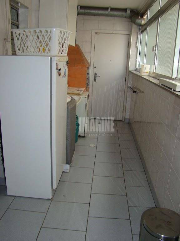 Apartamento à venda com 3 quartos, 235m² - Foto 24