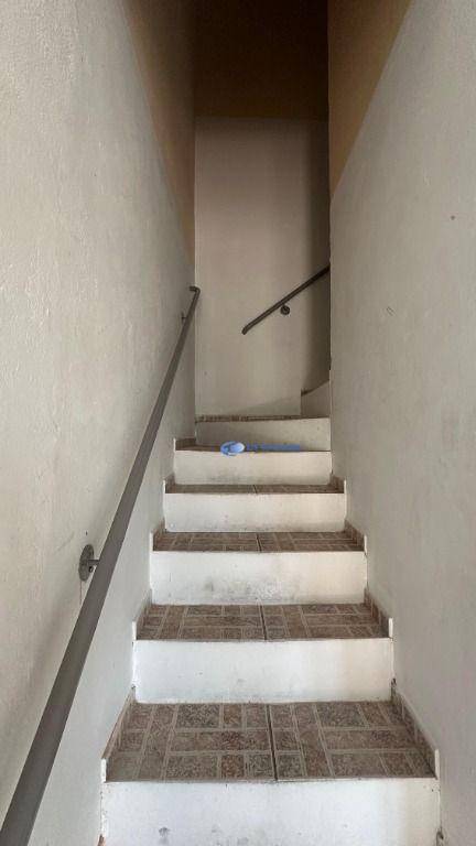 Sobrado para alugar com 2 quartos, 95m² - Foto 19