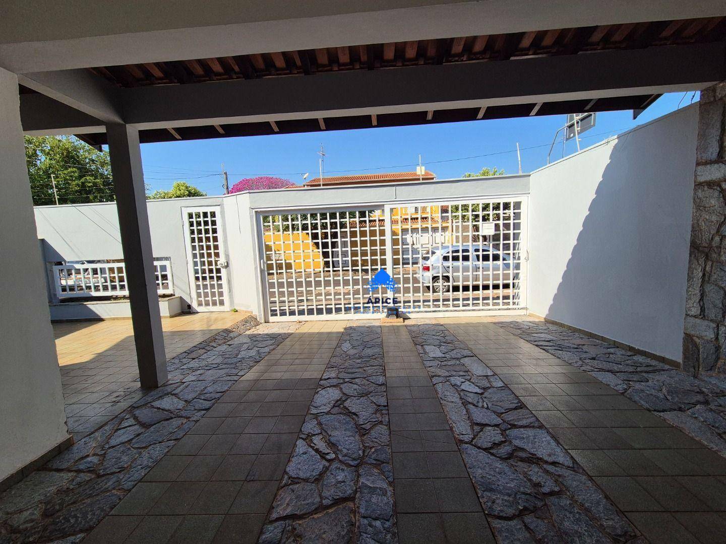 Casa para alugar com 3 quartos, 242M2 - Foto 6