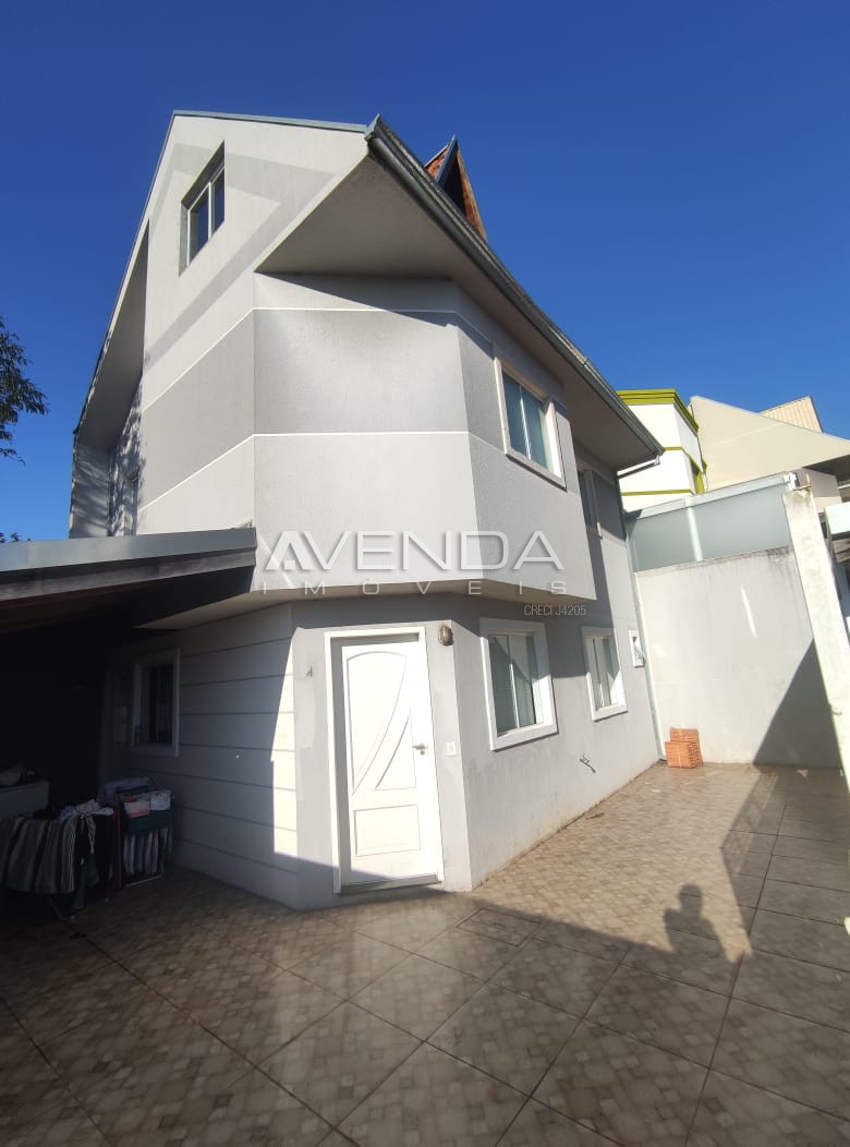 Sobrado à venda com 2 quartos, 110m² - Foto 1