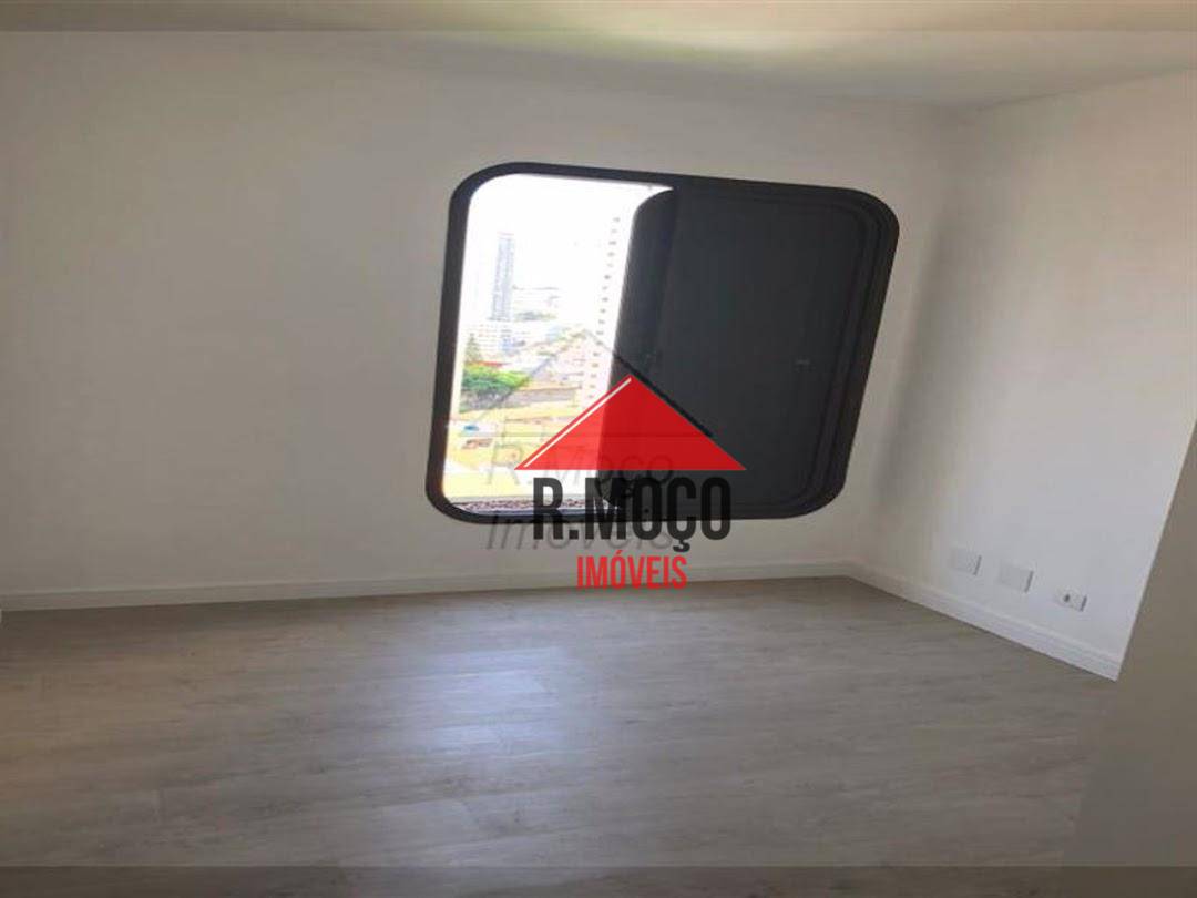 Apartamento à venda com 3 quartos, 209m² - Foto 15