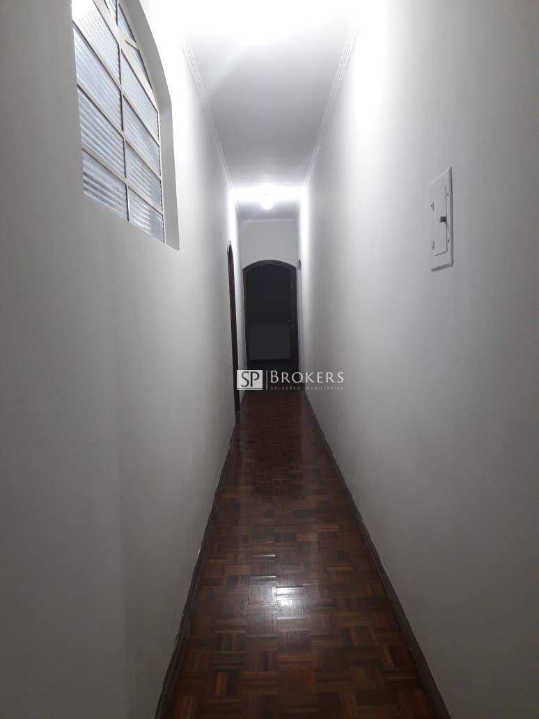 Casa à venda com 3 quartos, 235m² - Foto 10