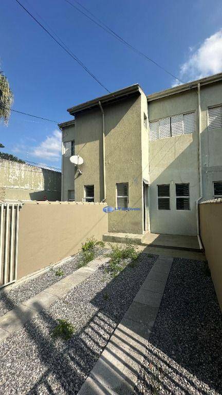 Sobrado para alugar com 2 quartos, 95m² - Foto 4