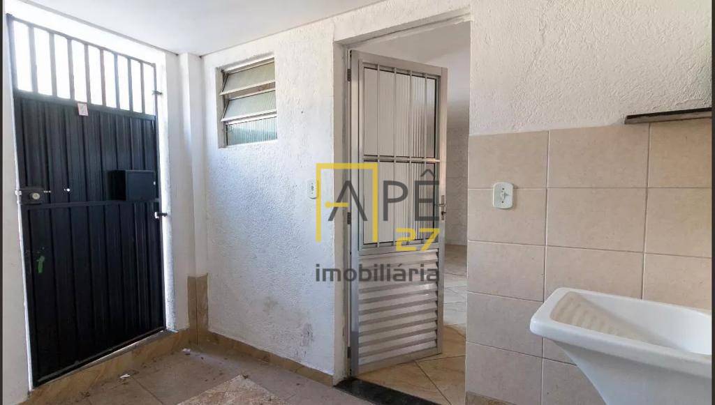 Casa para alugar com 1 quarto, 35m² - Foto 9