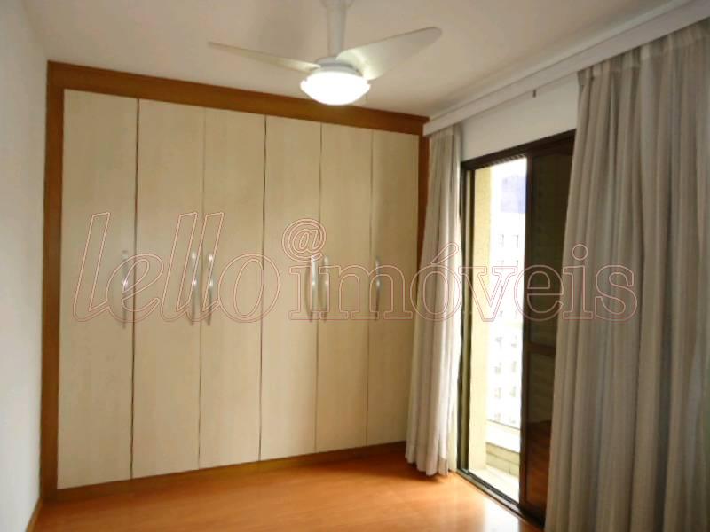 Apartamento para alugar com 2 quartos, 68m² - Foto 12