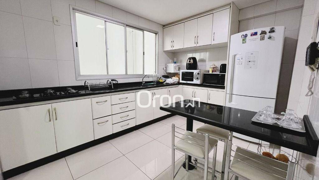 Apartamento à venda com 3 quartos, 109m² - Foto 4