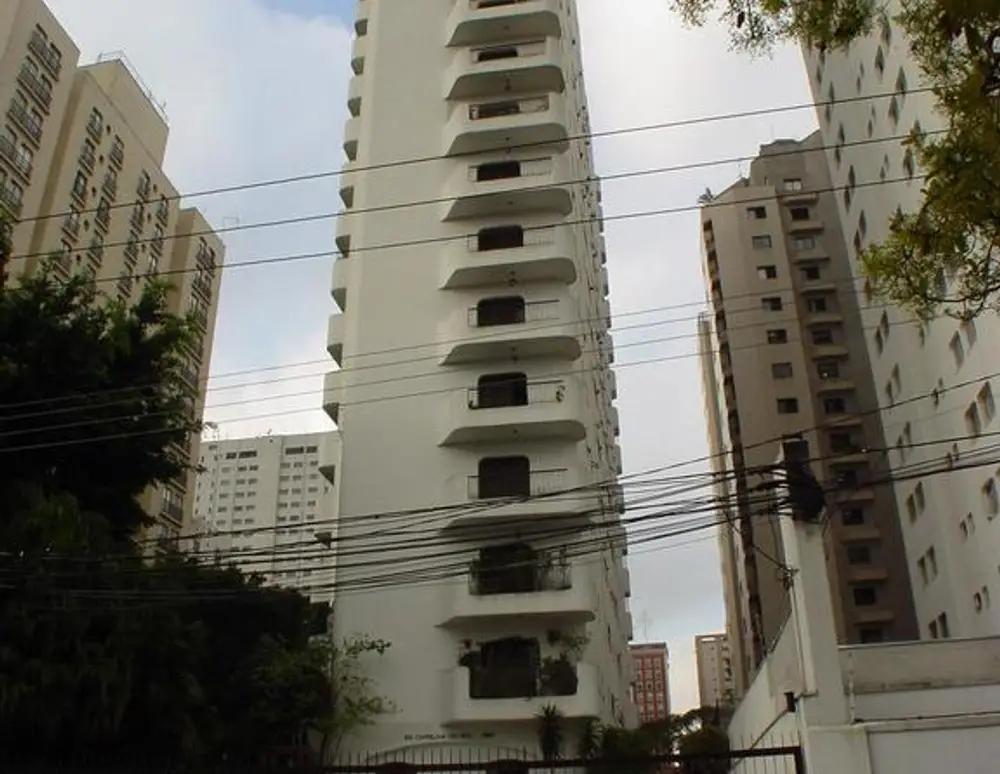 Apartamento à venda com 3 quartos, 135m² - Foto 2