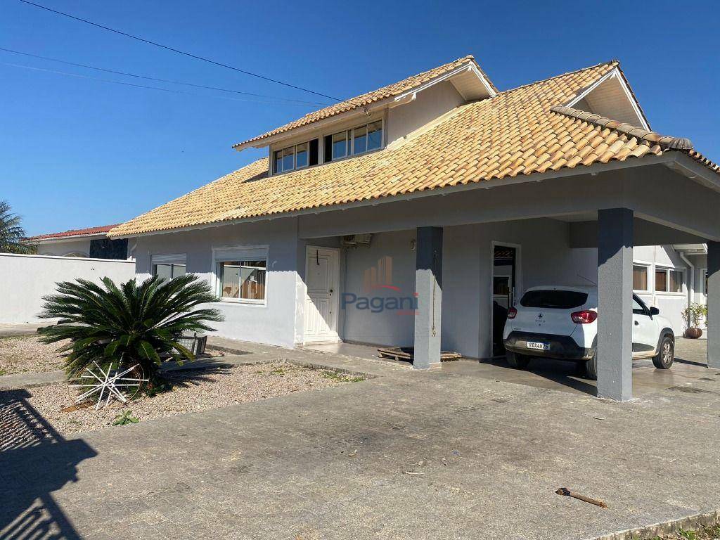 Casa à venda e aluguel com 6 quartos, 200m² - Foto 34