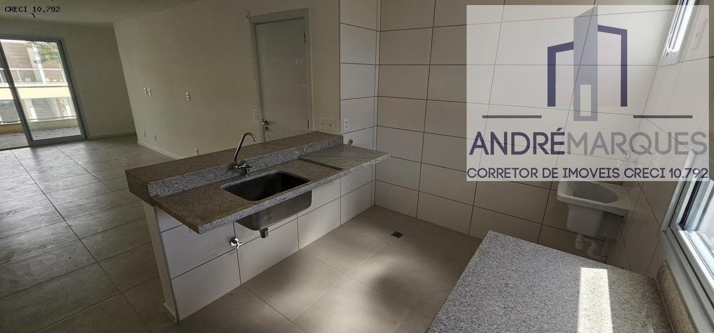 Apartamento à venda com 2 quartos, 69m² - Foto 29