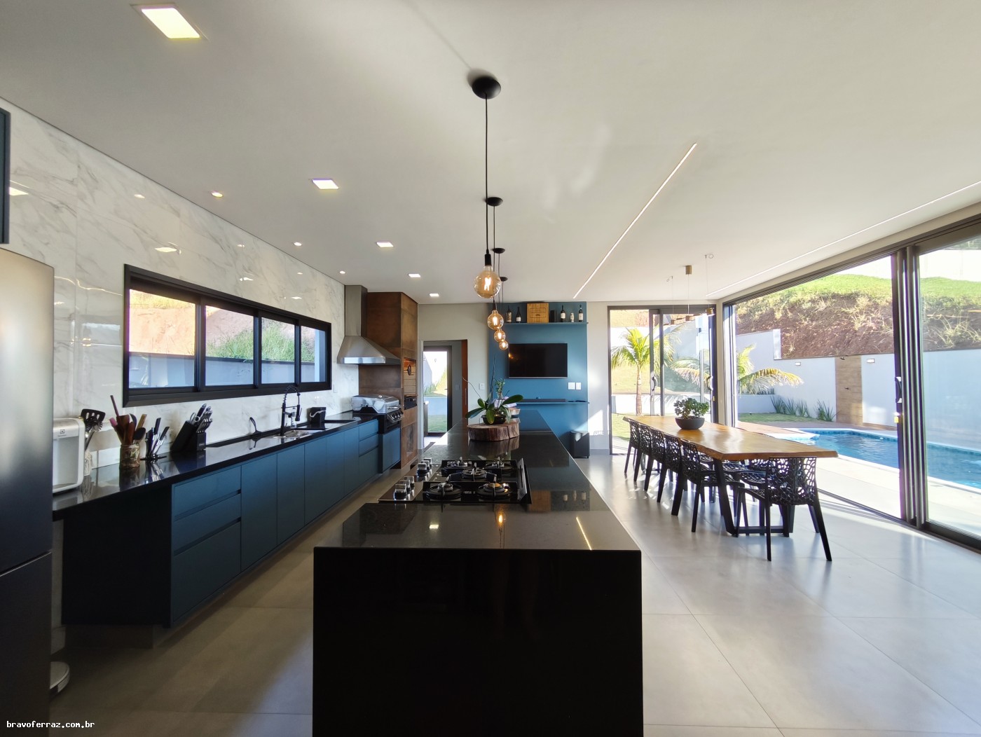 Casa de Condomínio à venda com 3 quartos, 272m² - Foto 11