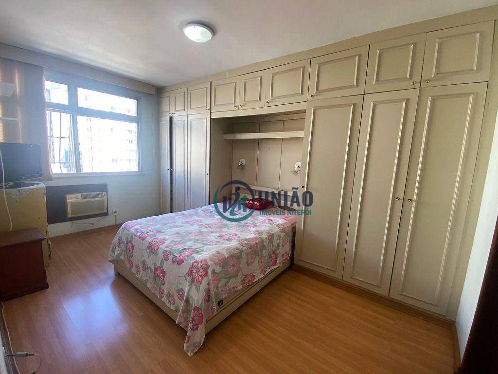 Apartamento à venda com 3 quartos, 102m² - Foto 9