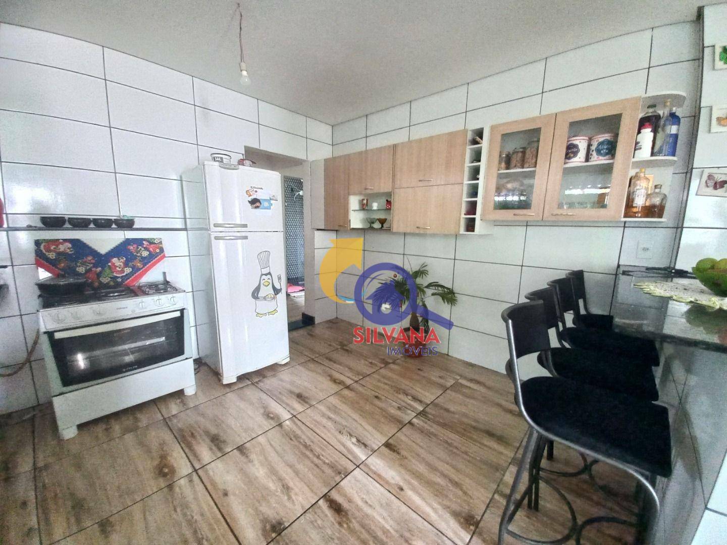 Casa à venda com 3 quartos, 130m² - Foto 4