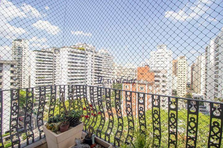 Apartamento à venda com 4 quartos, 228m² - Foto 6