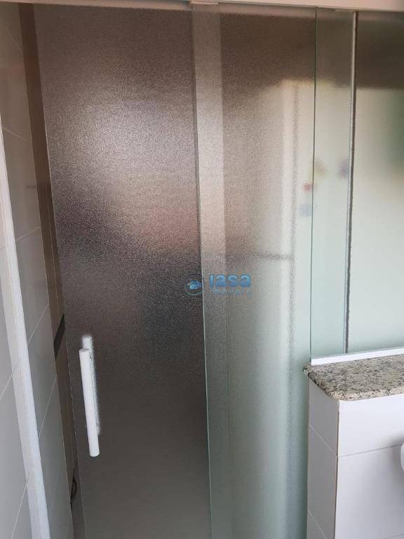 Apartamento à venda com 2 quartos, 60m² - Foto 18