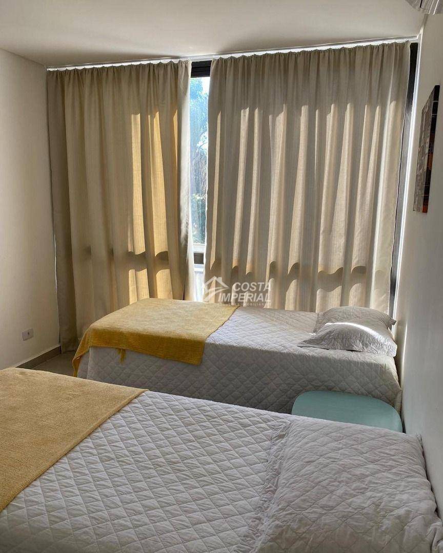 Casa à venda com 5 quartos, 176m² - Foto 6