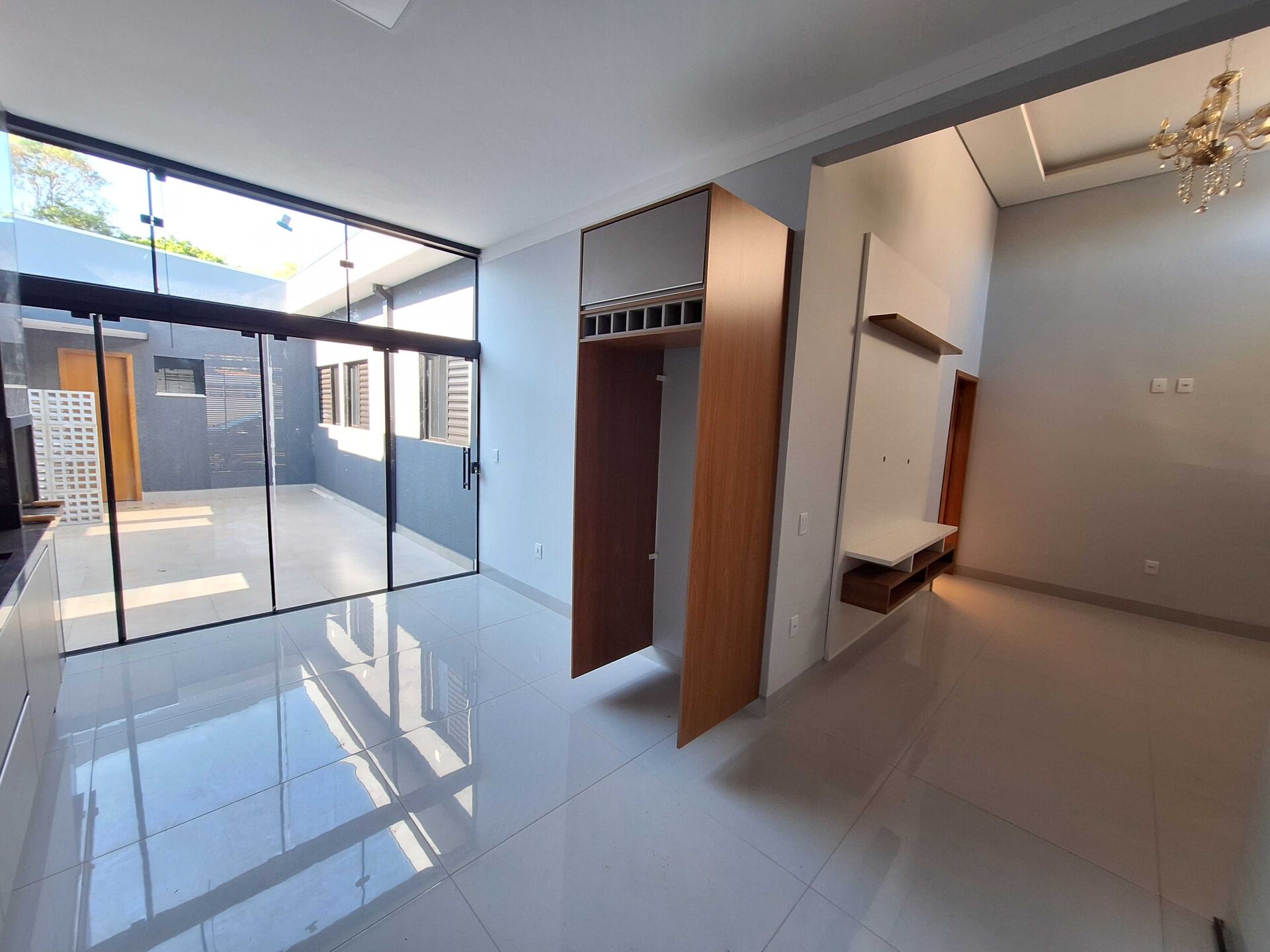 Casa à venda com 3 quartos, 150m² - Foto 4