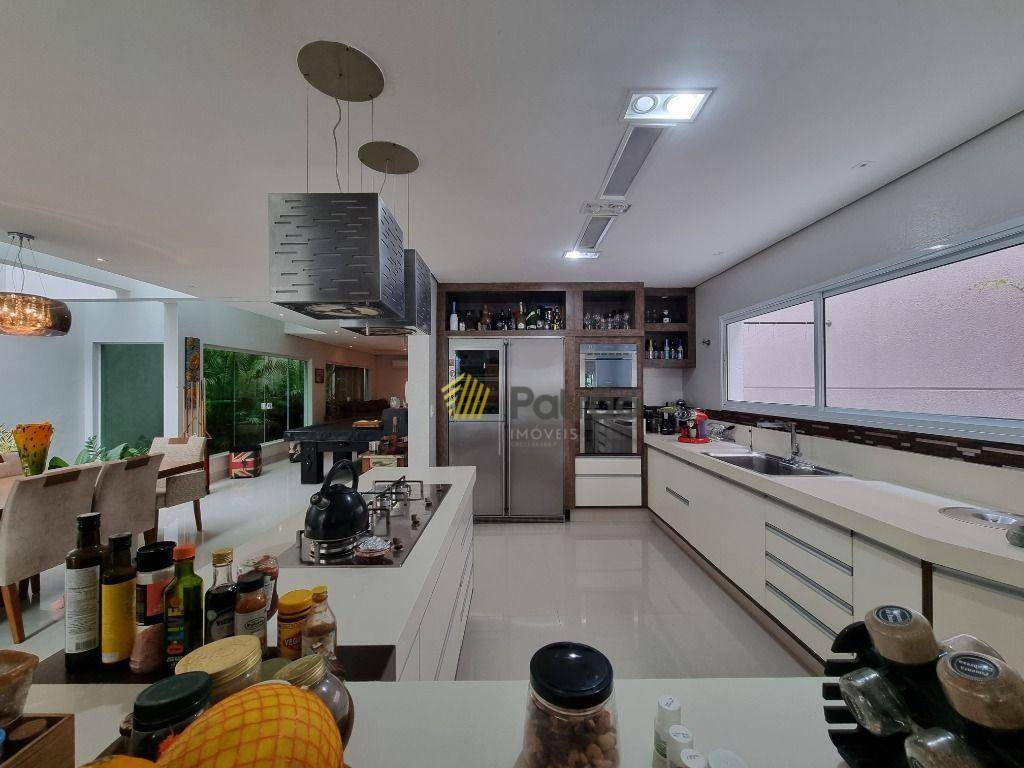 Sobrado à venda com 4 quartos, 381m² - Foto 37