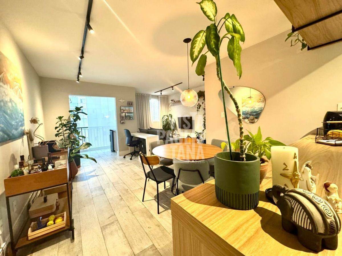 Apartamento à venda com 2 quartos, 69m² - Foto 2