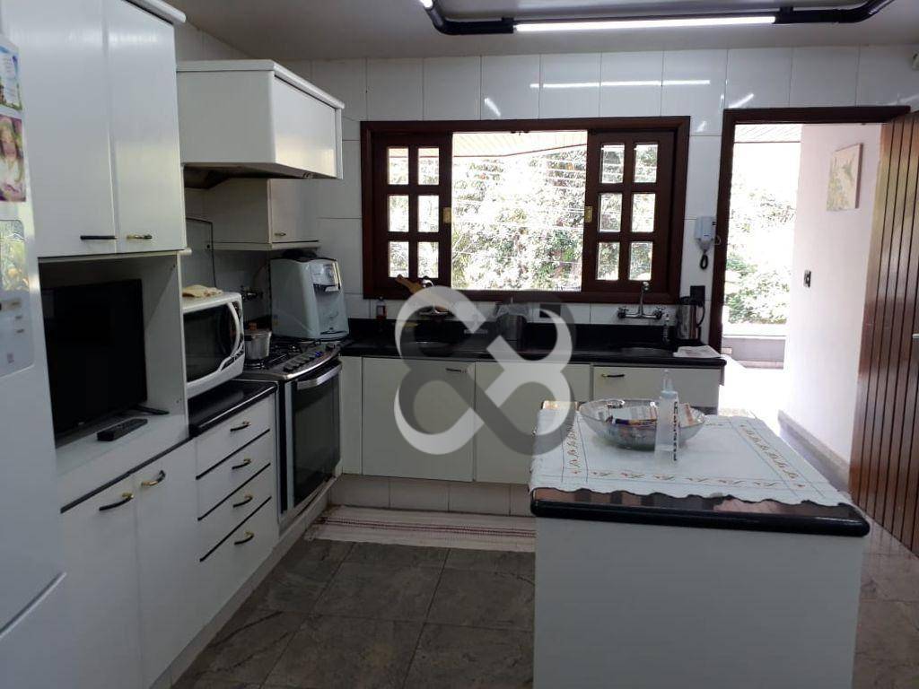 Casa à venda e aluguel com 5 quartos, 421m² - Foto 14