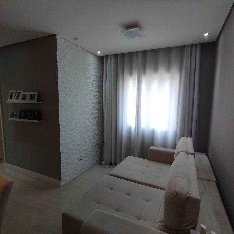 Apartamento à venda com 2 quartos, 45m² - Foto 1