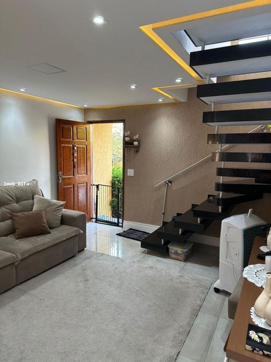 Casa de Condomínio à venda com 2 quartos, 109m² - Foto 1