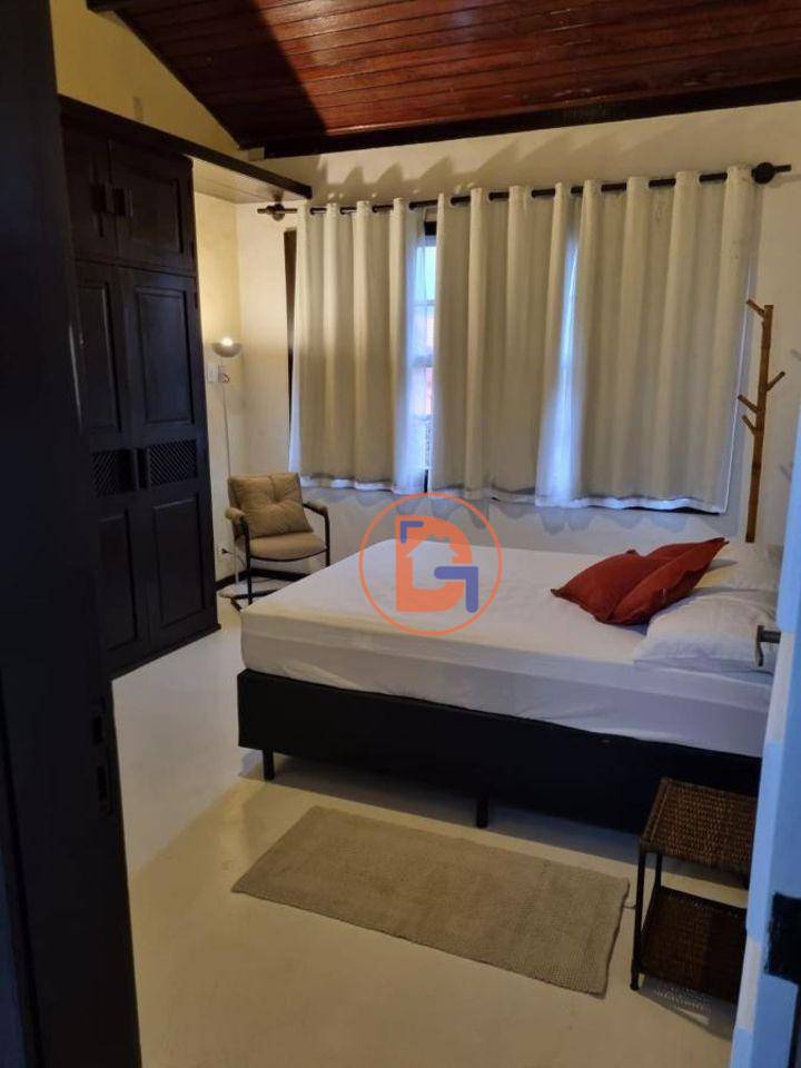 Casa à venda e aluguel com 5 quartos, 318m² - Foto 12