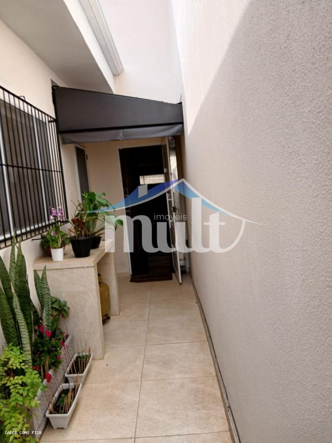 Casa à venda com 3 quartos, 210m² - Foto 24