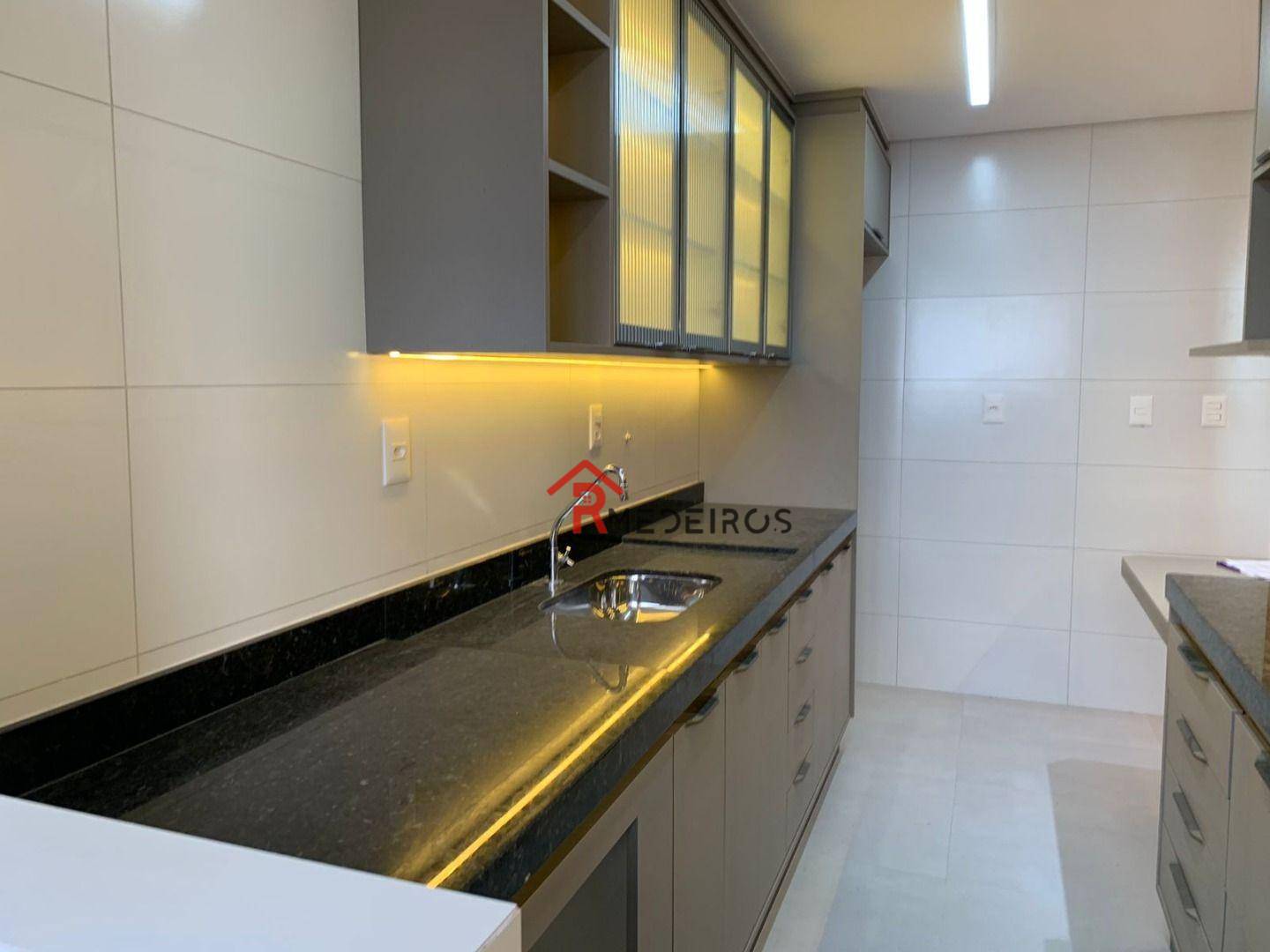 Apartamento à venda com 2 quartos, 66m² - Foto 16