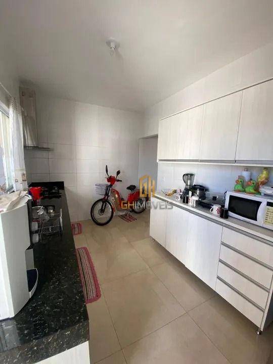 Casa à venda com 2 quartos, 95m² - Foto 8