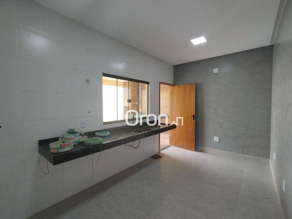 Casa à venda com 3 quartos, 148m² - Foto 4