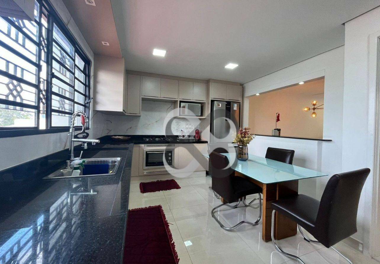 Casa à venda com 4 quartos, 236m² - Foto 7