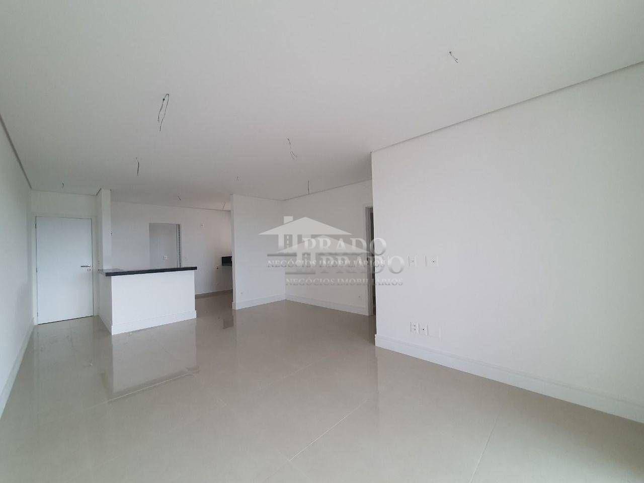 Apartamento à venda com 3 quartos, 162m² - Foto 13