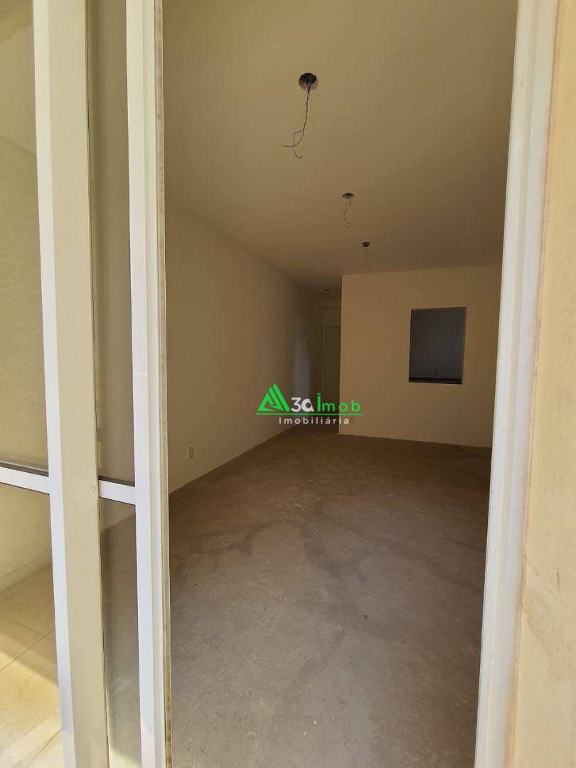 Apartamento à venda com 3 quartos, 73m² - Foto 2