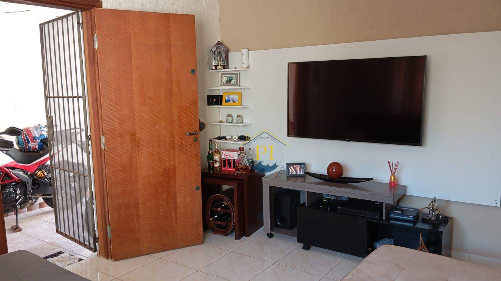 Casa à venda com 3 quartos, 1m² - Foto 3