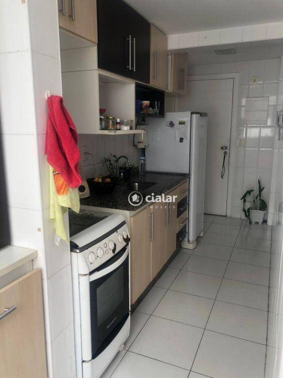 Apartamento à venda com 2 quartos, 62m² - Foto 10