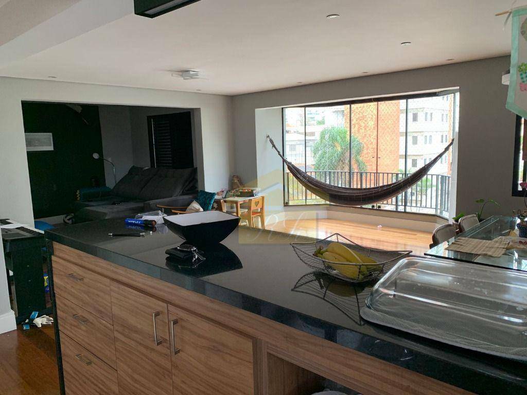 Apartamento à venda com 3 quartos, 150m² - Foto 3