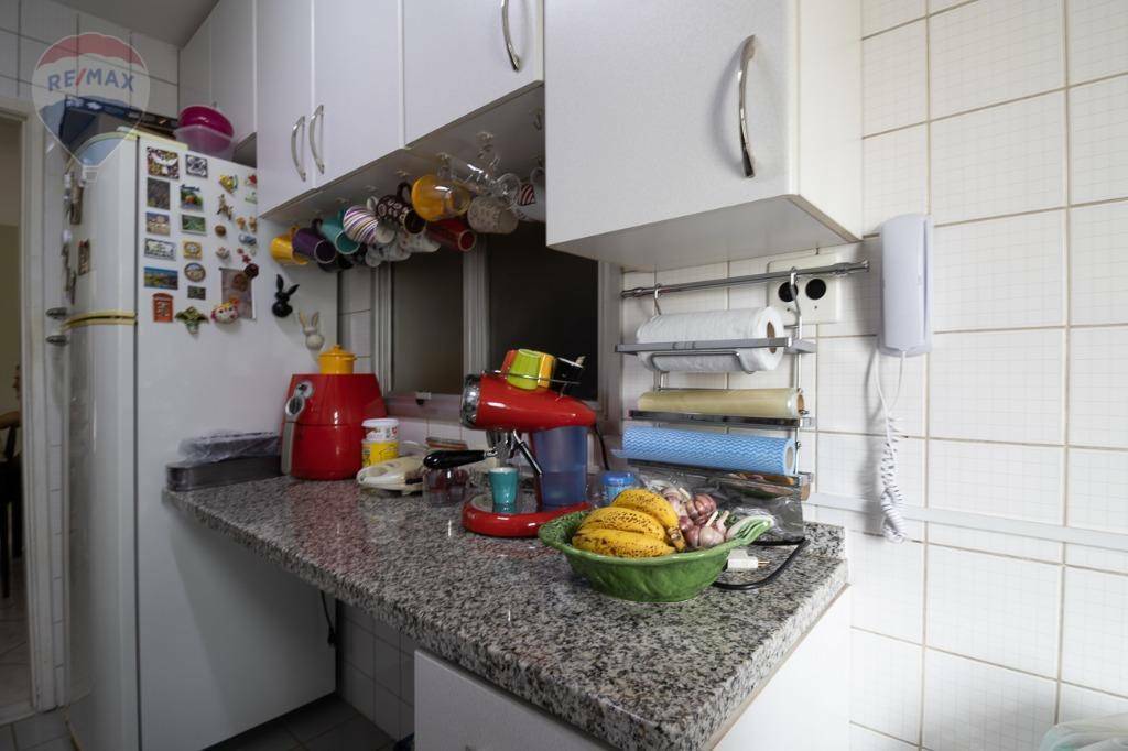 Apartamento à venda com 2 quartos, 65m² - Foto 33