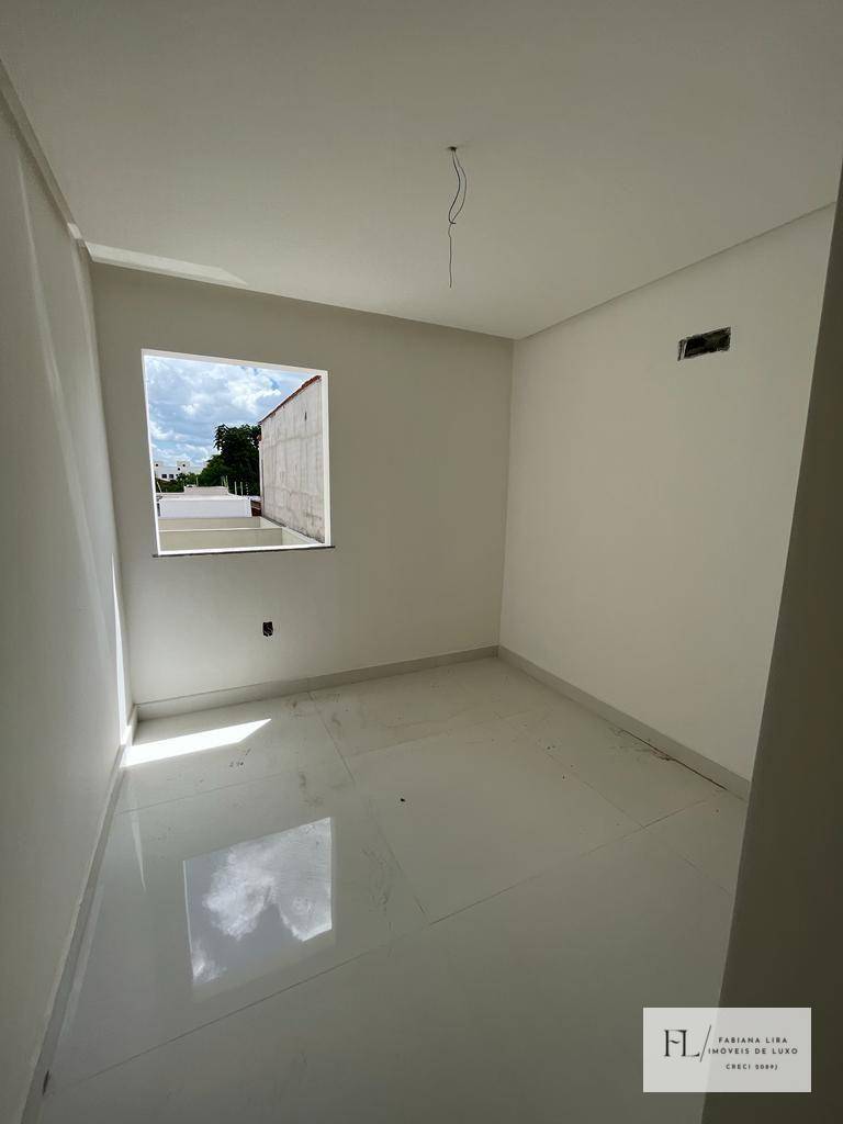 Casa à venda com 4 quartos, 152m² - Foto 20