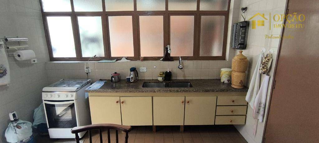 Casa à venda com 3 quartos, 204m² - Foto 14