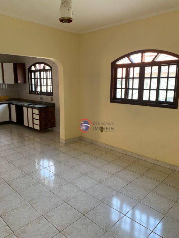 Sobrado à venda com 4 quartos, 232m² - Foto 36