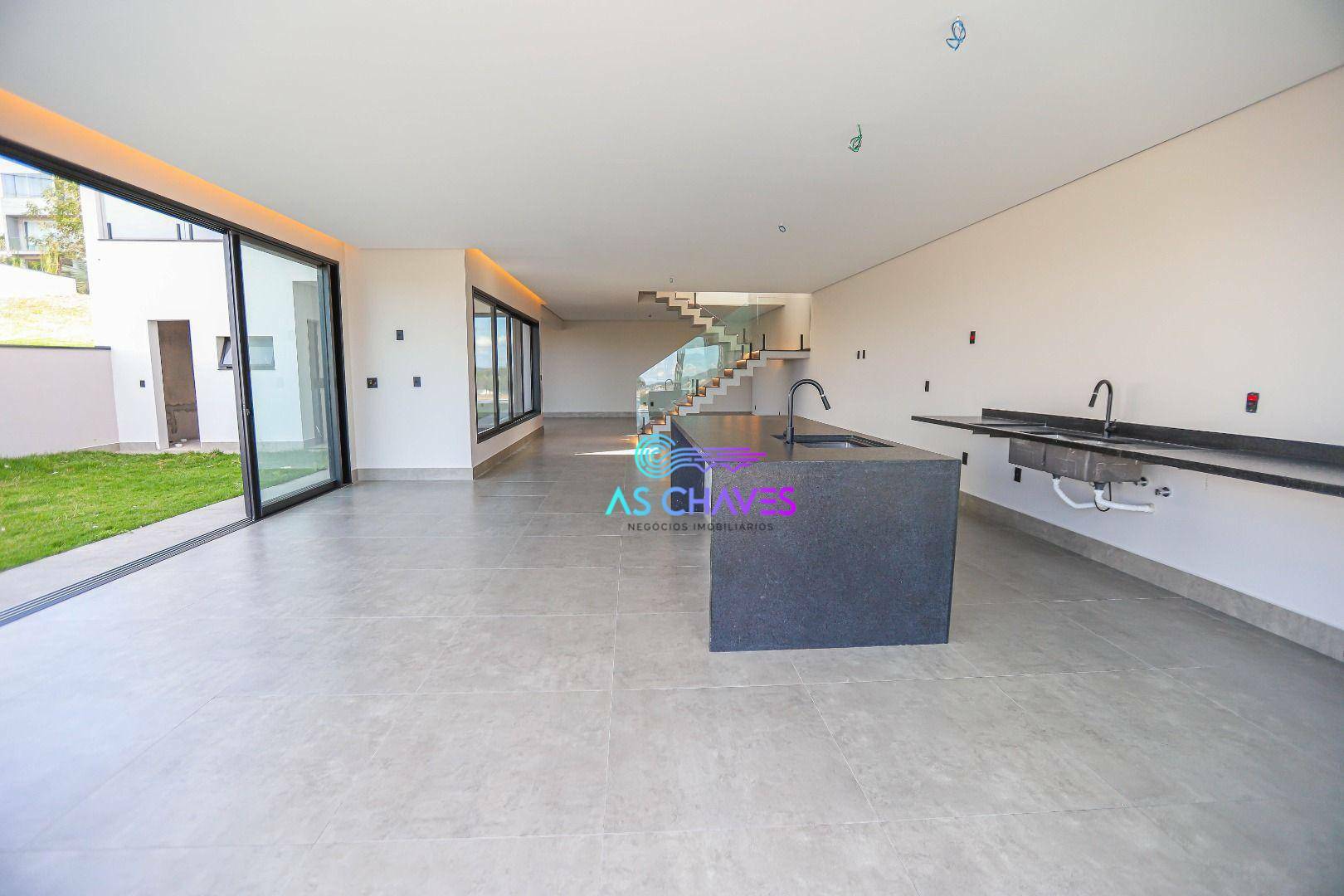 Casa de Condomínio à venda com 4 quartos, 380m² - Foto 31