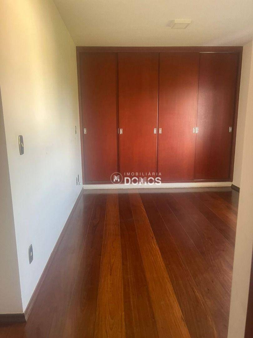 Apartamento à venda com 3 quartos, 170m² - Foto 4