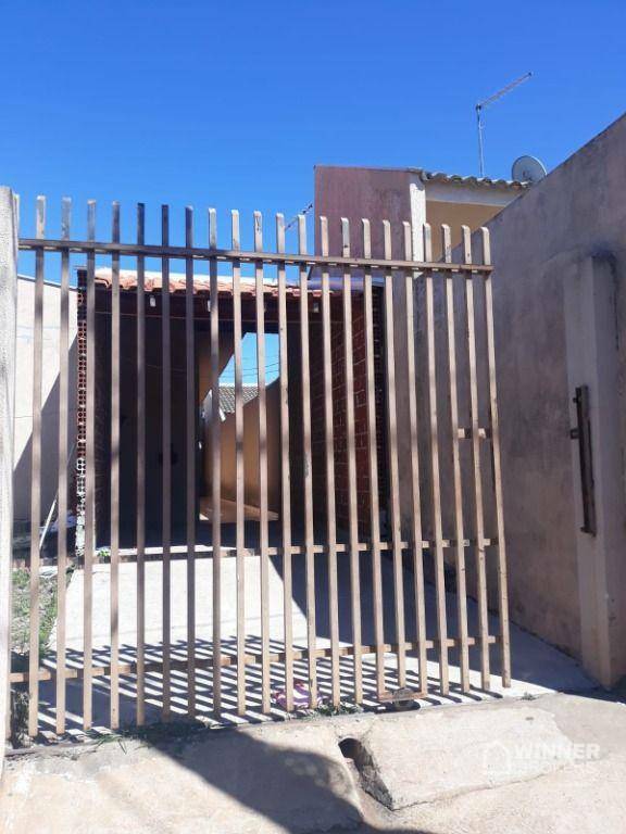 Casa à venda com 2 quartos, 85m² - Foto 1