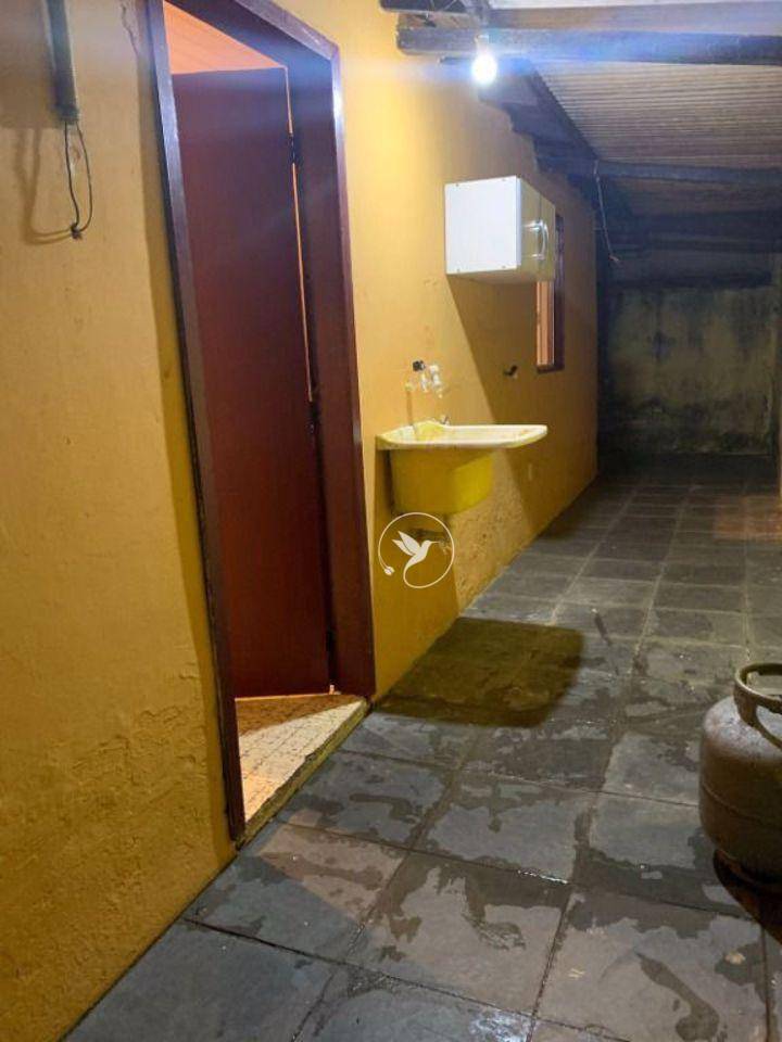 Casa à venda com 6 quartos, 450m² - Foto 9