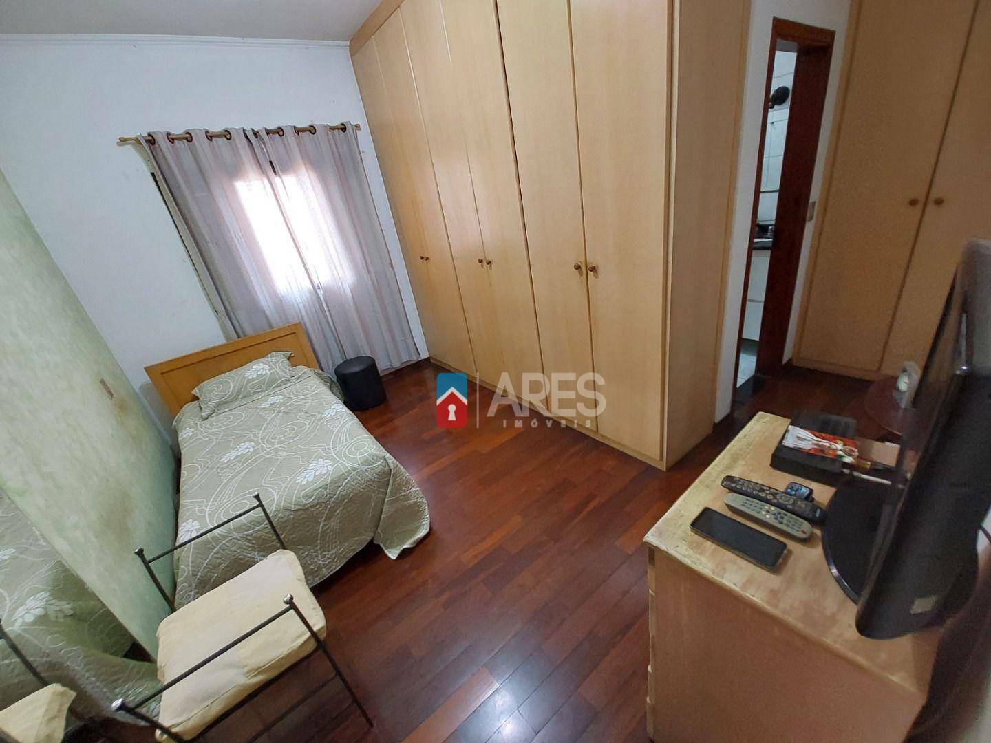 Casa à venda com 4 quartos, 260m² - Foto 9